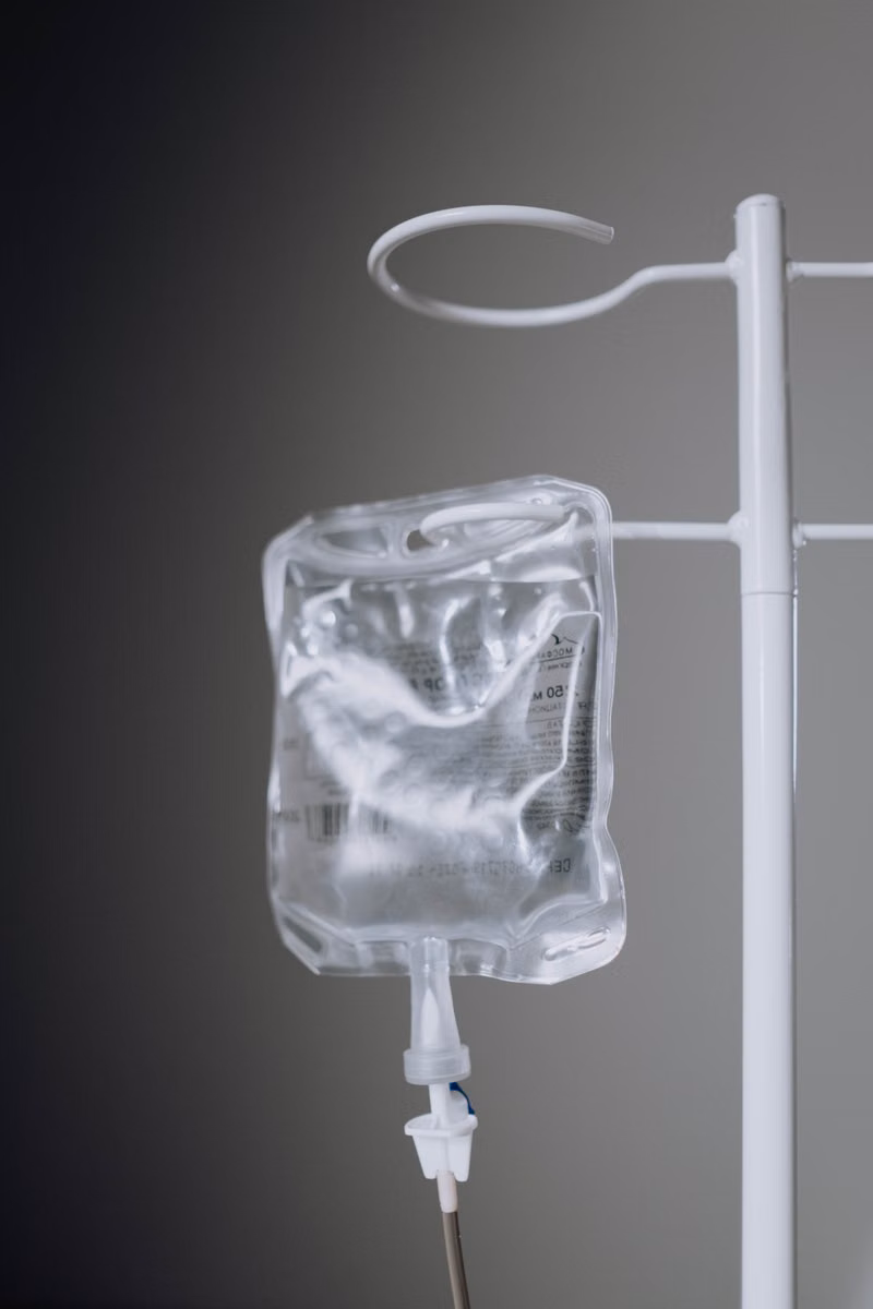 IV Glutathione drip therapy in Model Town Multan - Elixir Aesthetics